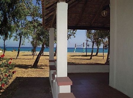 Villaggio Simenzaru Mongiove Екстериор снимка