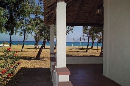 Villaggio Simenzaru Mongiove Екстериор снимка