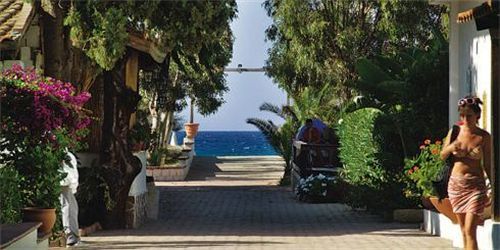 Villaggio Simenzaru Mongiove Екстериор снимка